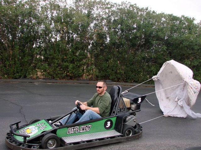 24 способа как поиздеваться над свадебным платьем