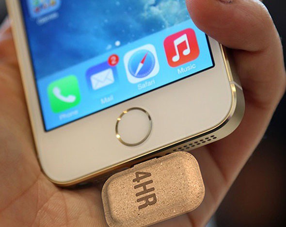 Смартфоны будут заряжаться от бумажных батареек