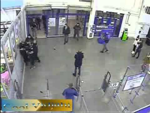 Молодёжь совсем нюх потеряла