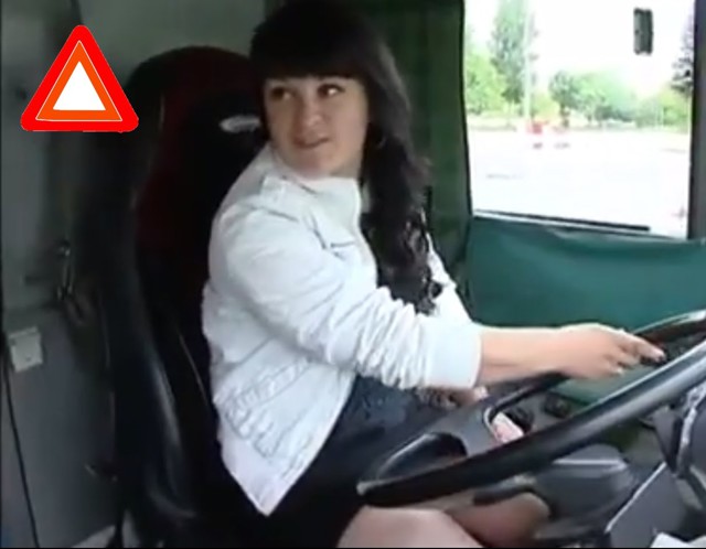 Девушка за рулем автобуса - приятная редкость?