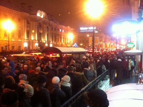 Световое шоу в Питере