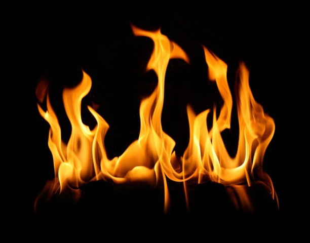 Оригинальный способ добывания огня