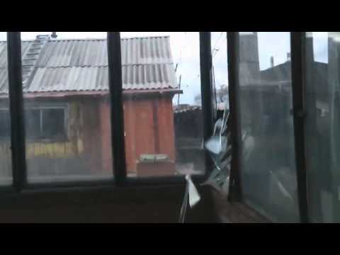 Кот разбил стекло