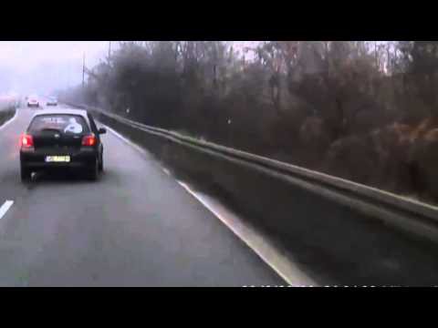 Еврострелок! В Польше водитель открыл стрельбу на дороге