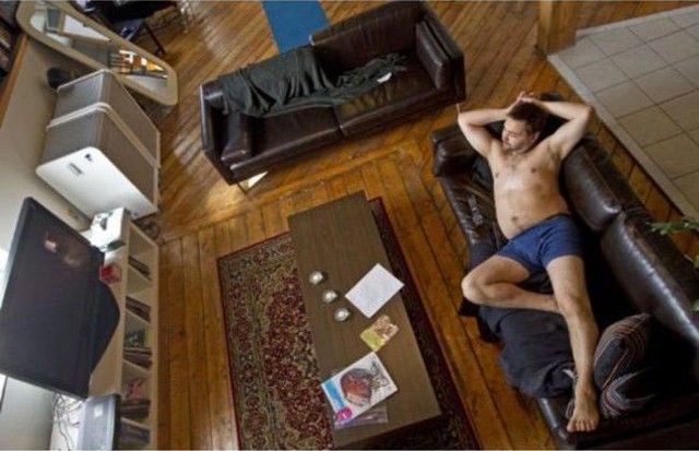 12 вещей, которые делает каждый, оставаясь дома один 