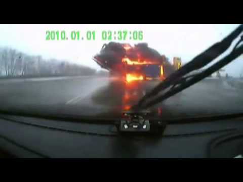 Ад на М6 (Столкновение двух фур)