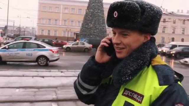 МВД раскрыло тайну танцующего регулировщика