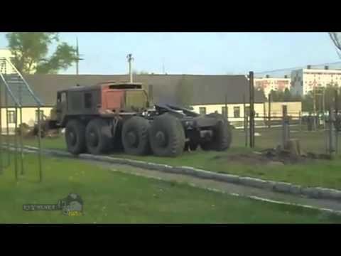 МАЗ вырывает пенек