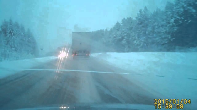 Прилетел со встречной. ДТП 04.01.2015