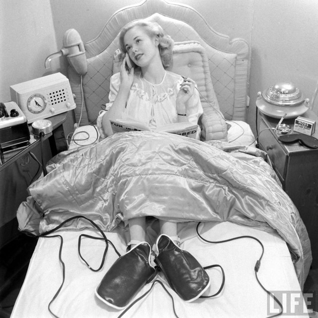 Как испытывали кровати в 1948 году