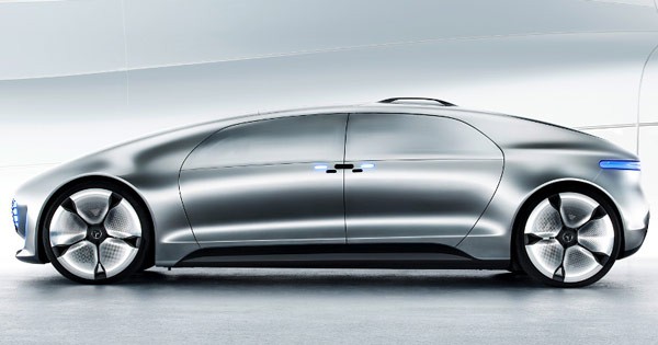 В концептуальном автомобиле Mercedes-Benz F 015 Luxury in Motion, пока