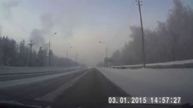 Вылез на красный. Нефтеюганское шоссе. ДТП 03.01.2015