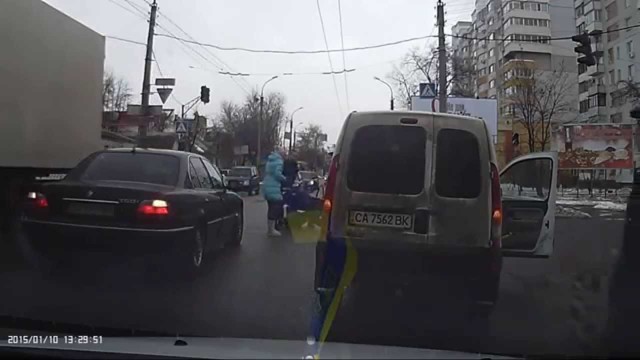 Сбил девушку. ДТП Черкассы 10.01.2015