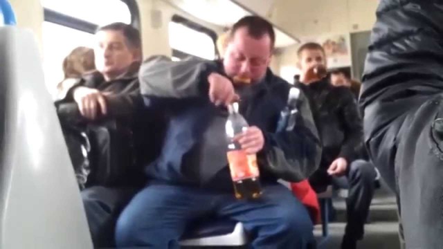 Слово в слово повторил