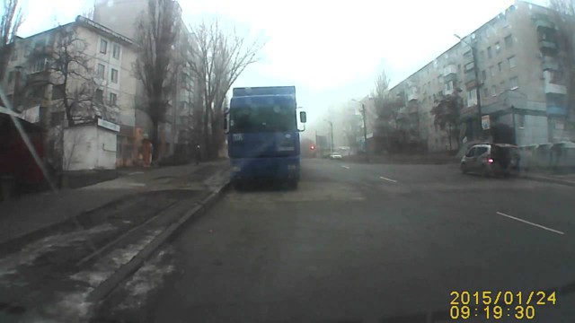 Вылетел с дороги