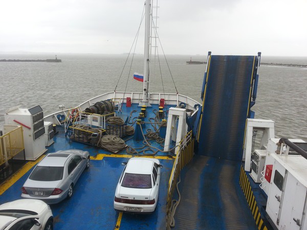 Мост в Крым хотят строить из зарплаты чиновников