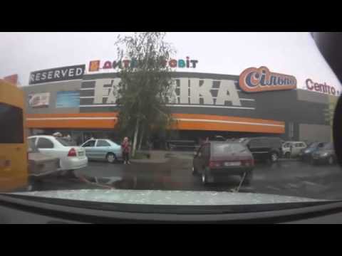 Отомстил водителю ВАЗа, за то что перекрыл выезд 