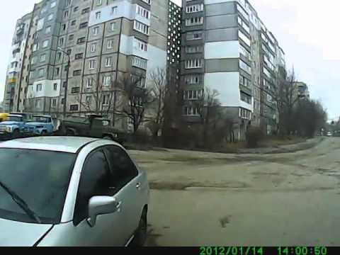 Разговаривал по телефону и попал в ДТП