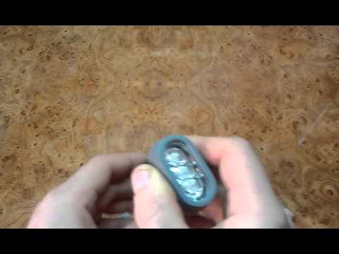 Разбираем фонарик за 1 доллар!