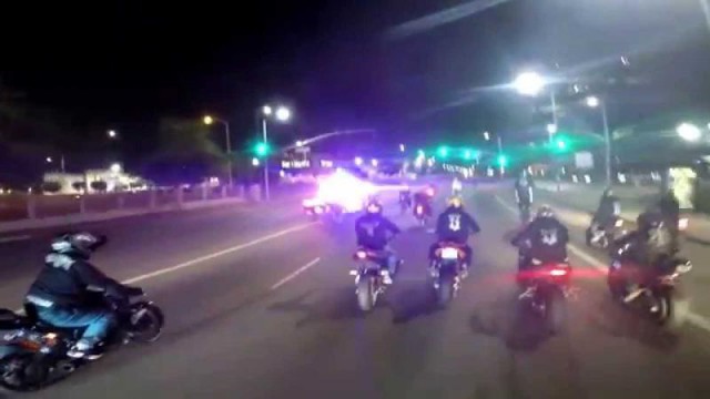Полицейская погоня за мотоциклистами 