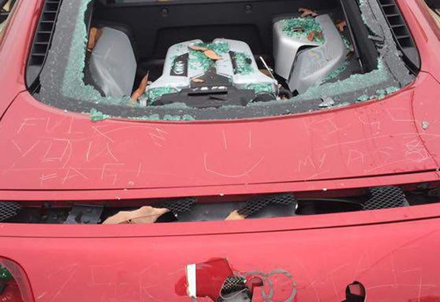 Женщина узнала об измене мужа и разбила Audi R8