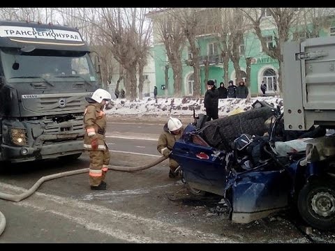 Подборка Аварий и ДТП за Февраль 2015