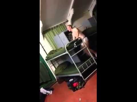 Как нужно запрыгивать на койку