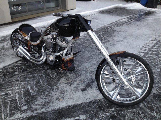 Шикарный кастом от канадской мастерской Classic Steel