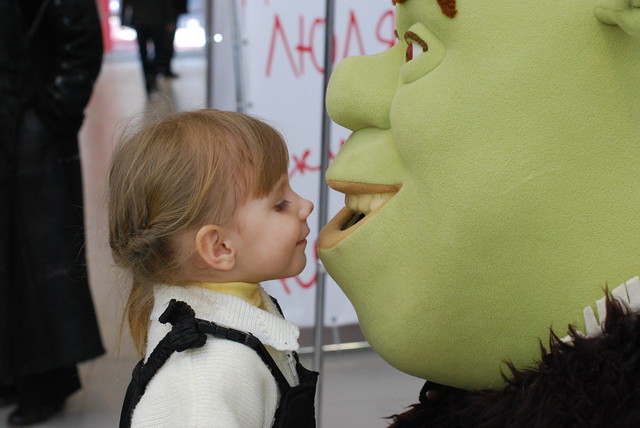 Детское любопытство не знает границ