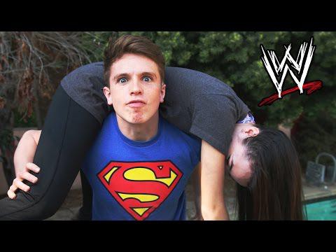 Коронные приемы рестлинга на девушке