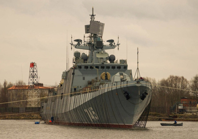 Что происходит с этим кораблем?