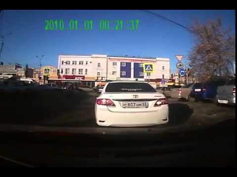 Сдала назад не глядя