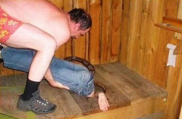 Спасатели выручили девушку, застрявшую в ...