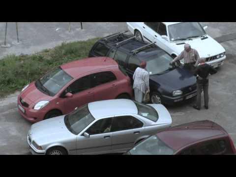 Когда у машины открывается только одна дверь 