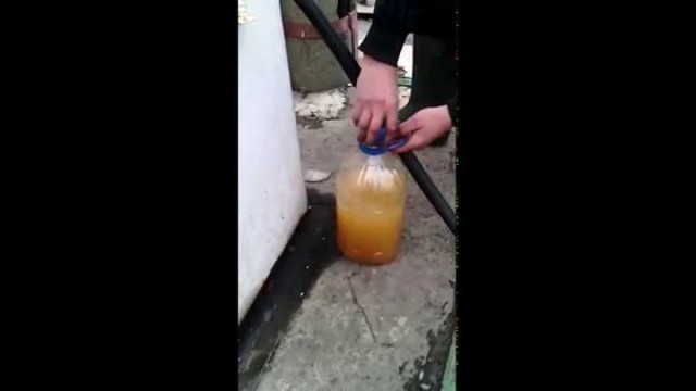 Что заливают на заправке 