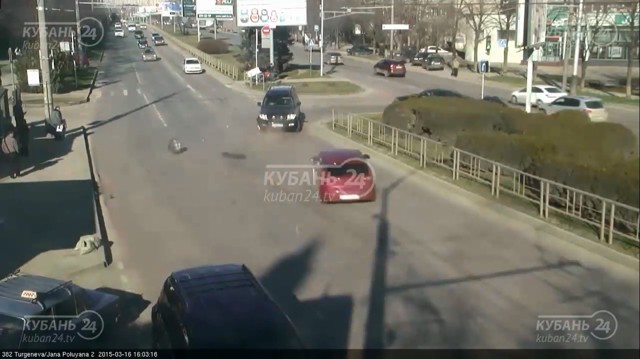 Лихо двинул, аж колесо отлетело