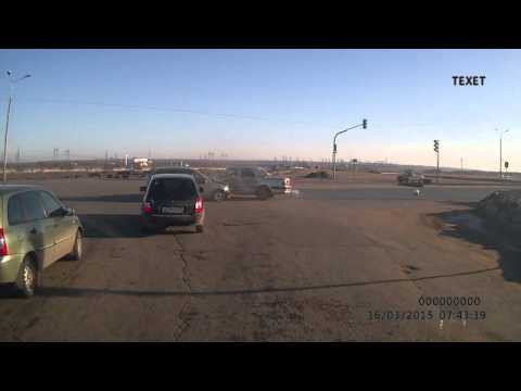 Водитель Калины не заметил красный