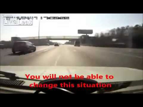 Папа учит дочку поведению в случае аварии 