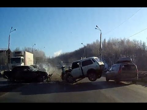 Подборка Аварий и ДТП за Март 2015