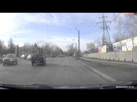 Женщина на Chery решила перестроиться
