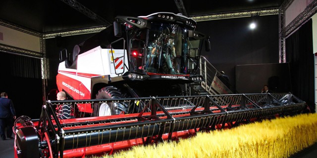 Россия только нефть качать может