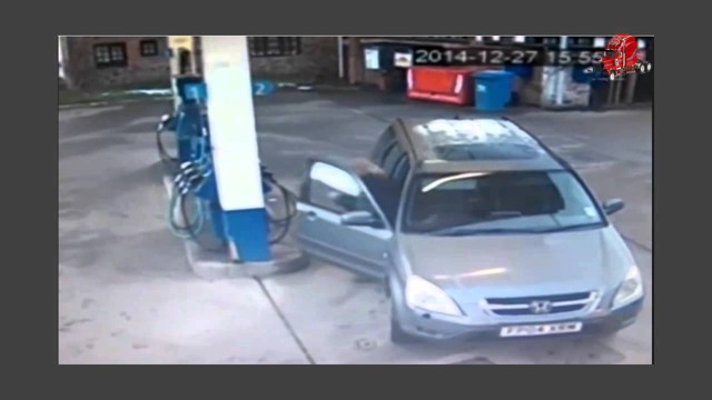 Она сделала мой день. Женщина на запраке