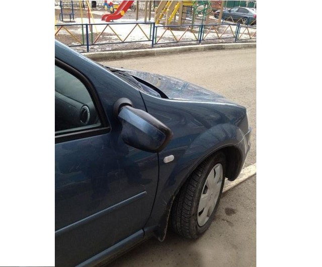 Дворовая автоместь