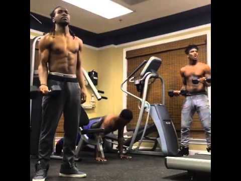  Не танцуй в спортзале 