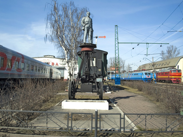 22 самых необычных памятника Ленину