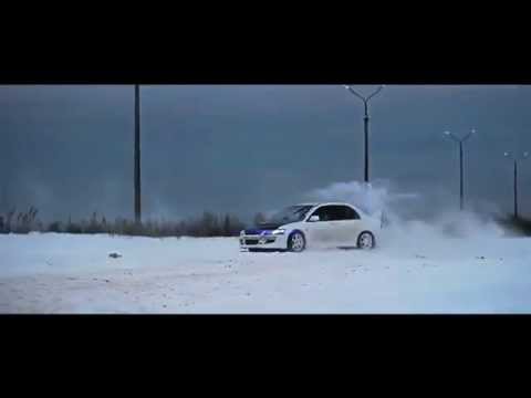 Mitsubishi Lancer Evolution - Winter drift show 