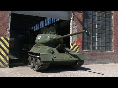 Ветеран сел за рычаги восстановленного Т-34