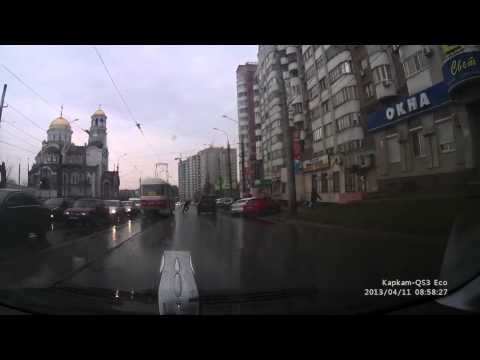 Протаранил джип