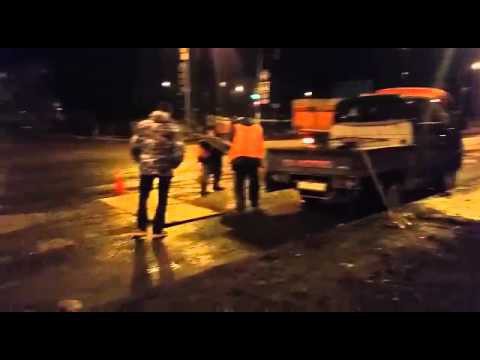 Фанера-лучший друг мэра, и теперь  на  Камчатке дороги в порядке.