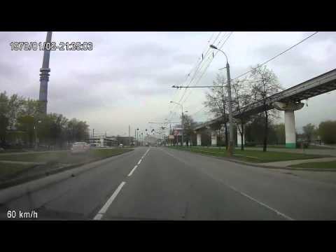 Выехал на газон